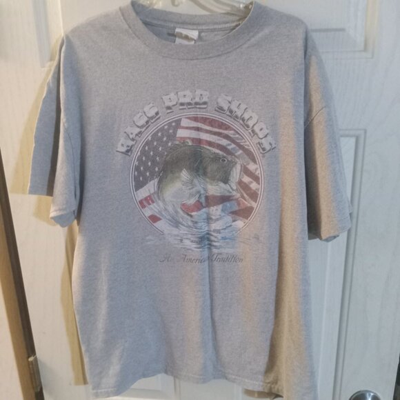 Bass Pro Shops Men's Graphic Short Sleeve T Shirt XL - Picture 2 of 6